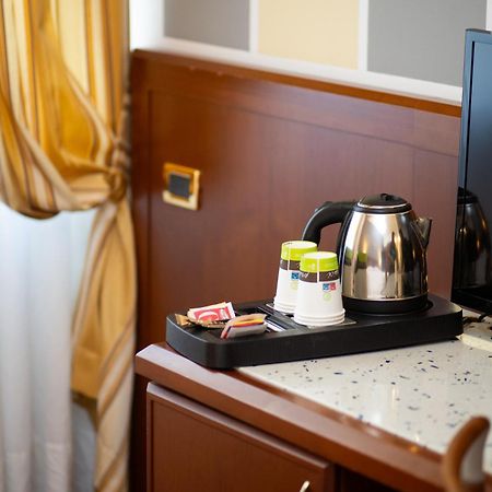 Hotel Europa Rende Bagian luar foto