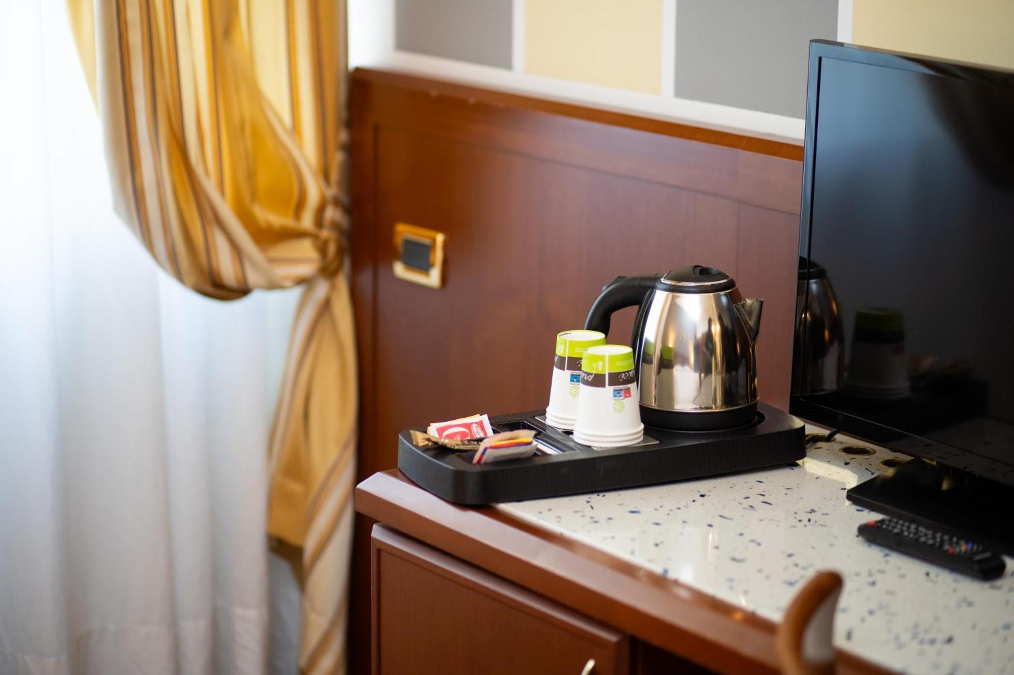 Hotel Europa Rende Bagian luar foto